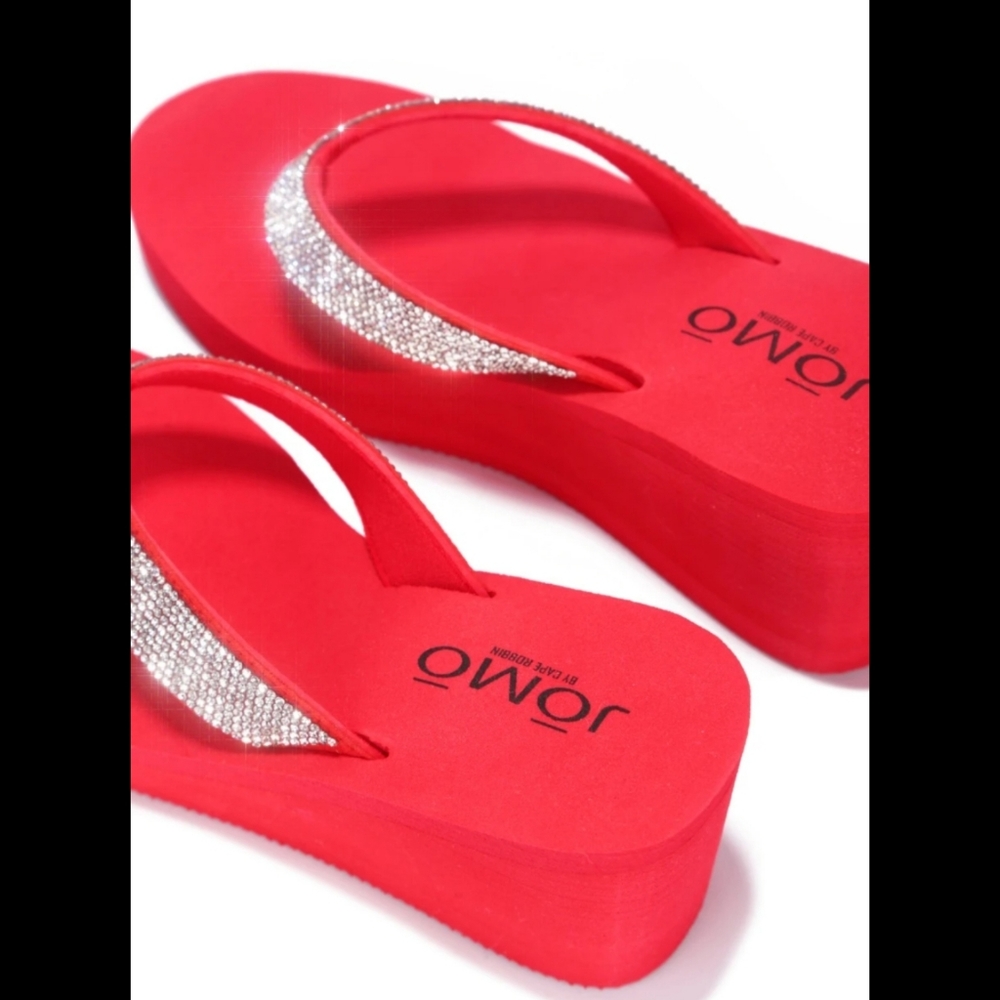 ‼️CLEARANCE PRICE FIRM‼️ALTER EGO WEDGES-RED❤ - Picture 4 of 8